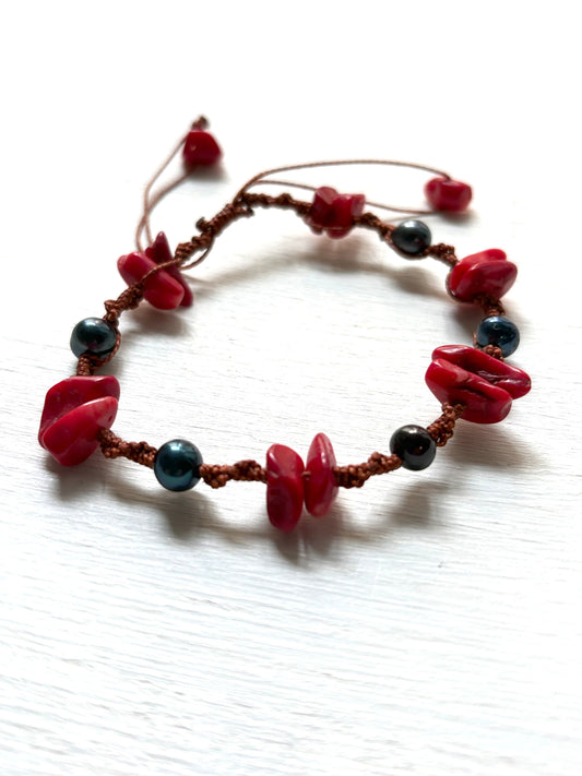 Cultured Black Pearl with Red Shells Woven Bracelet